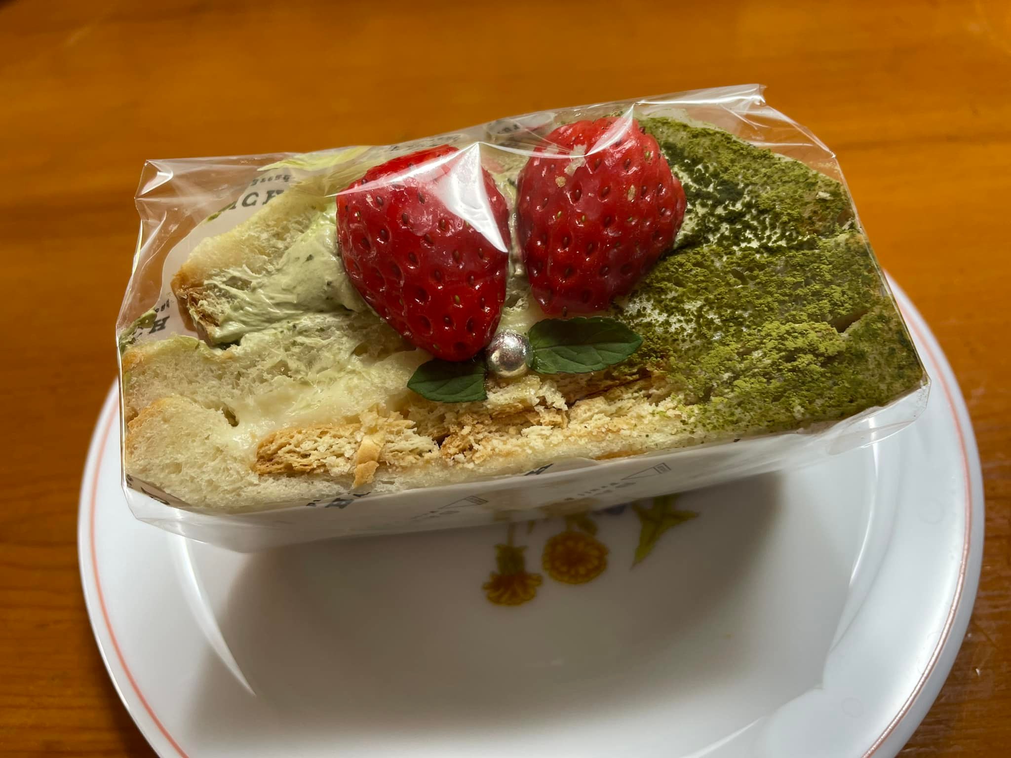 フルーツ&ブレッド サンチ サンド サンチのフルーツサンド