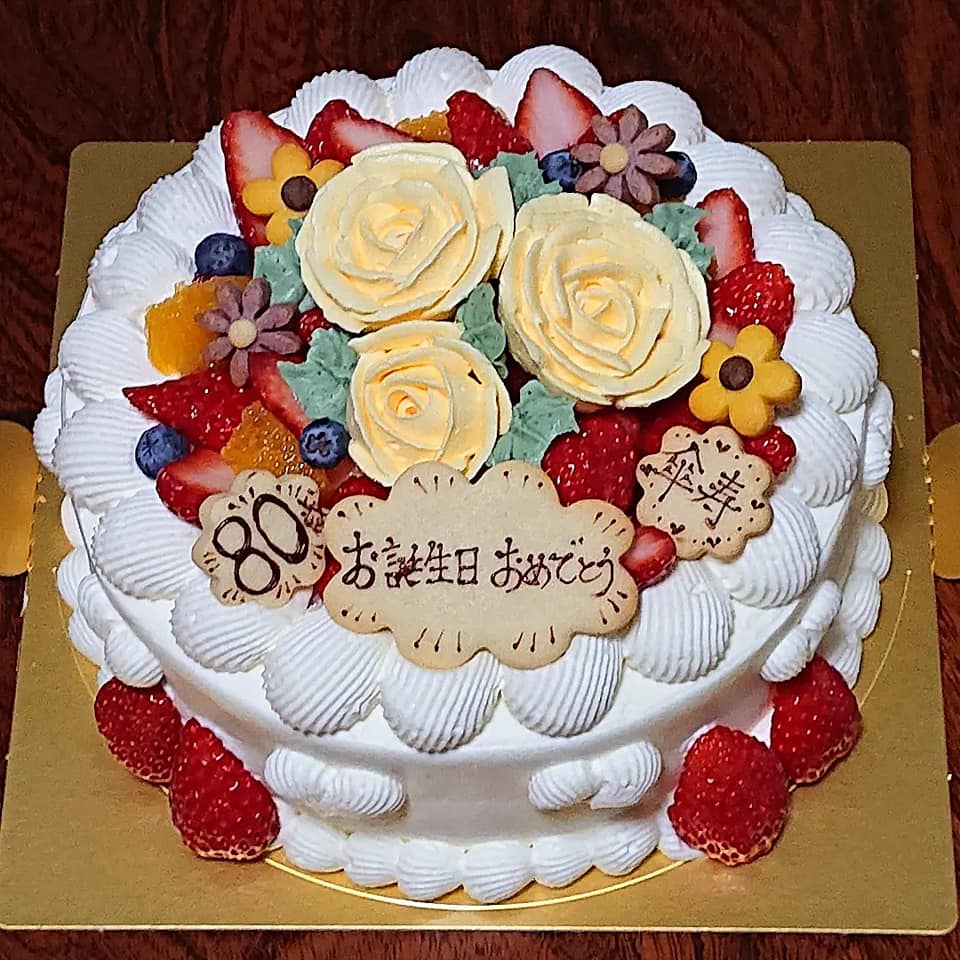 お菓子日和(オカシビヨリ) ケーキ・タルト 誕生日ケーキです