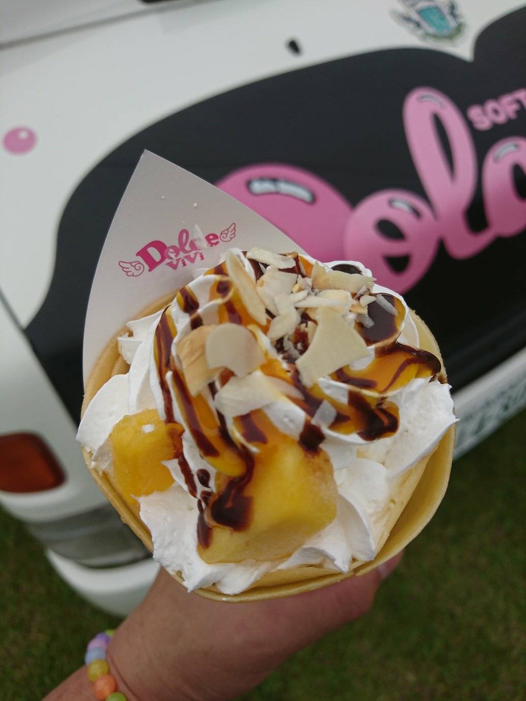 DolceViVi クレープ マンゴーチョコカスタード生クリーム