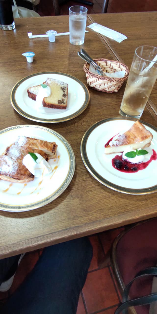 聖レイクサイド館 ケーキ・タルト ティータイムのケーキ