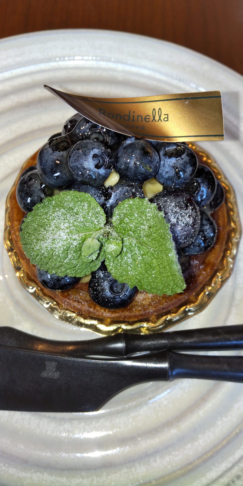 ロンディネッラ ケーキ・タルト 小林農園の朝採りブルーベリータルト