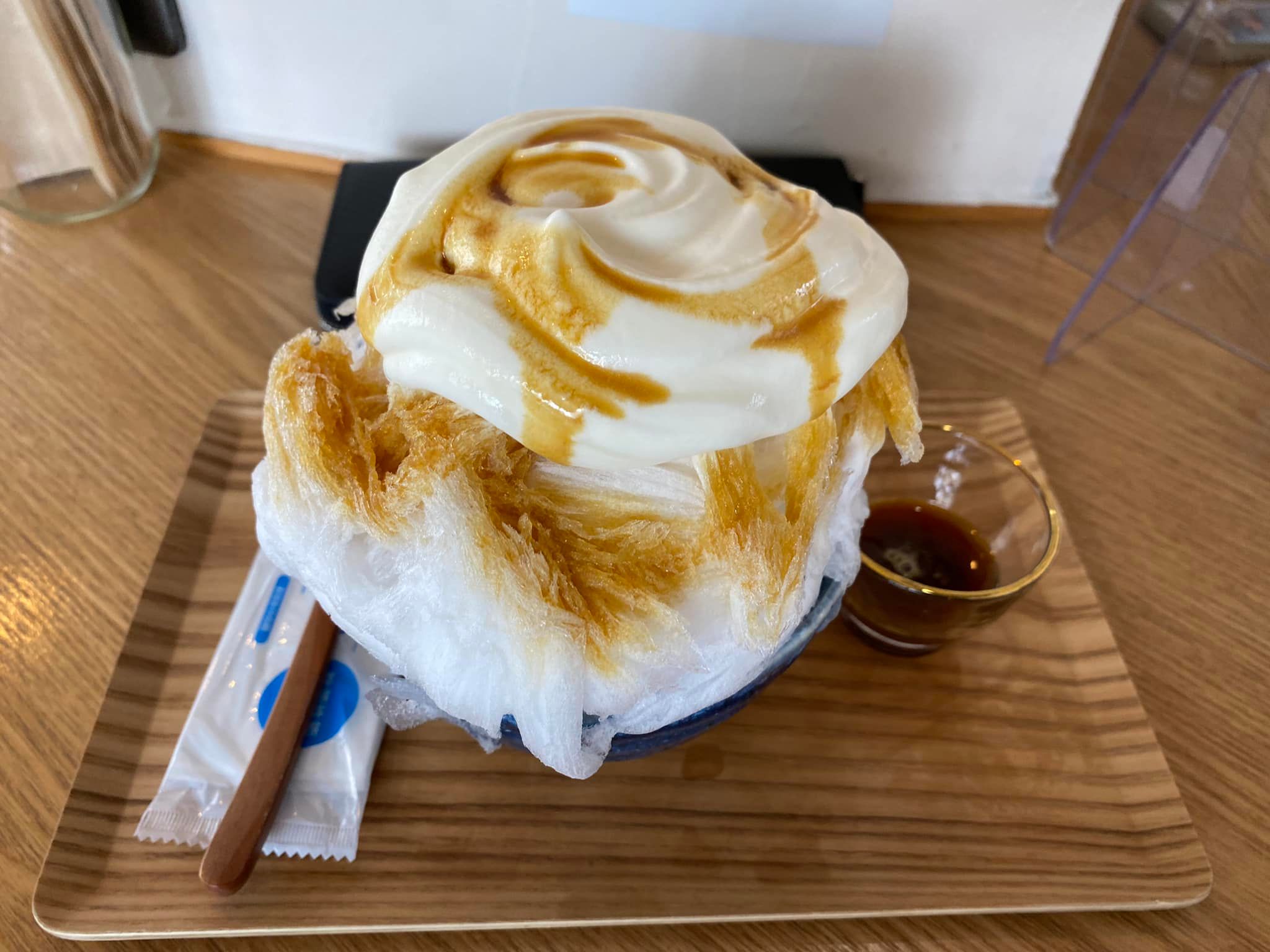 33\'s CAFE かき氷・フラッペ ほうじ茶のかき氷