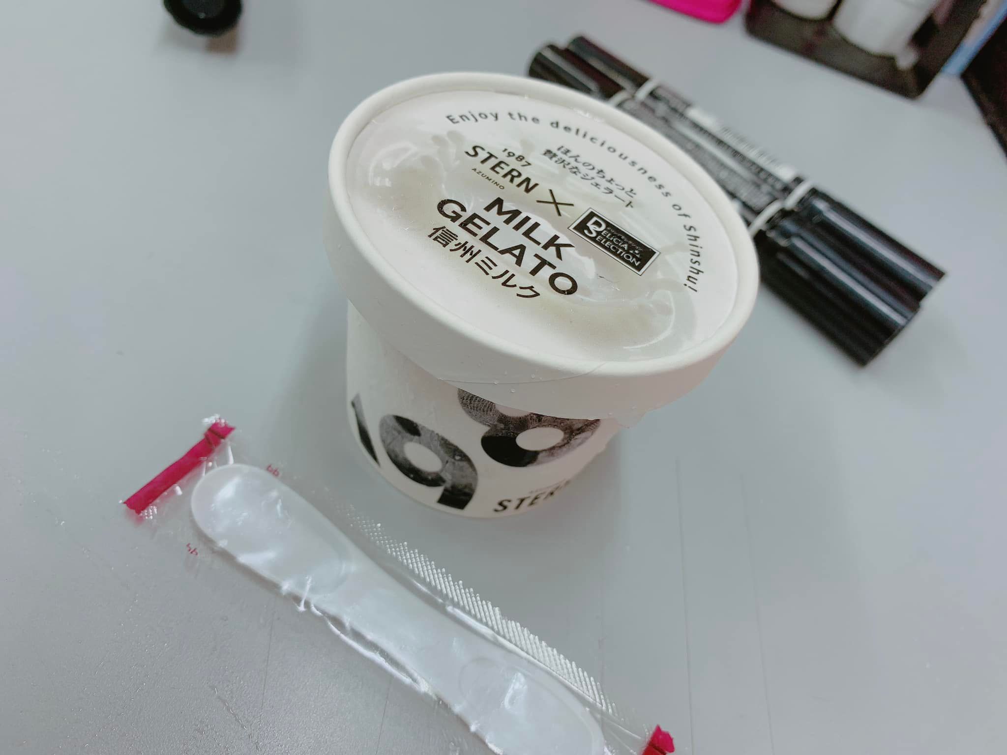 シュテルン（STERN）&nbsp;アイス・ジェラート&nbsp;信州ミルク