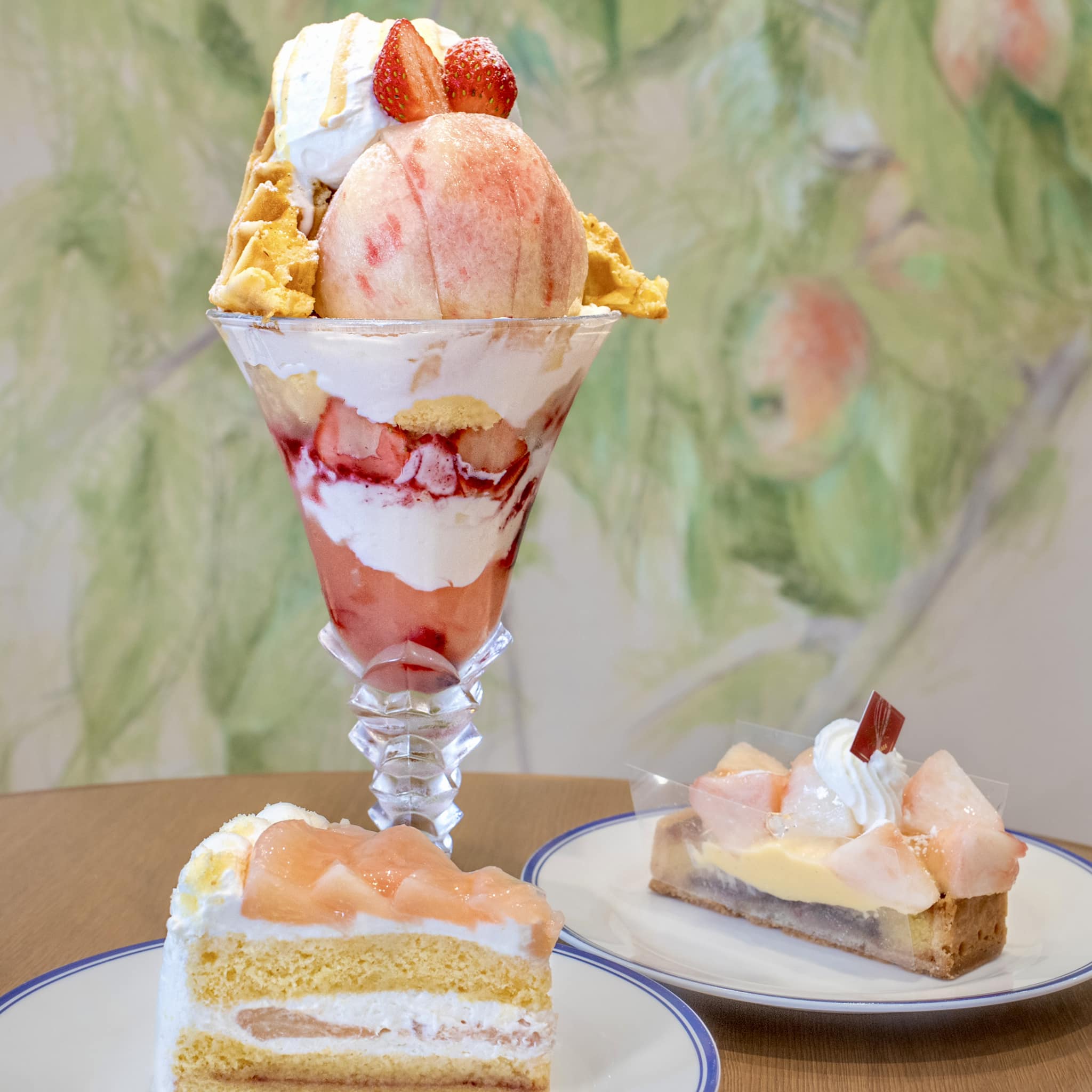 パティスリーヒラノ（cafe HIRANO）&nbsp;パフェ・サンデー,ケーキ・タルト&nbsp;桃スイーツ