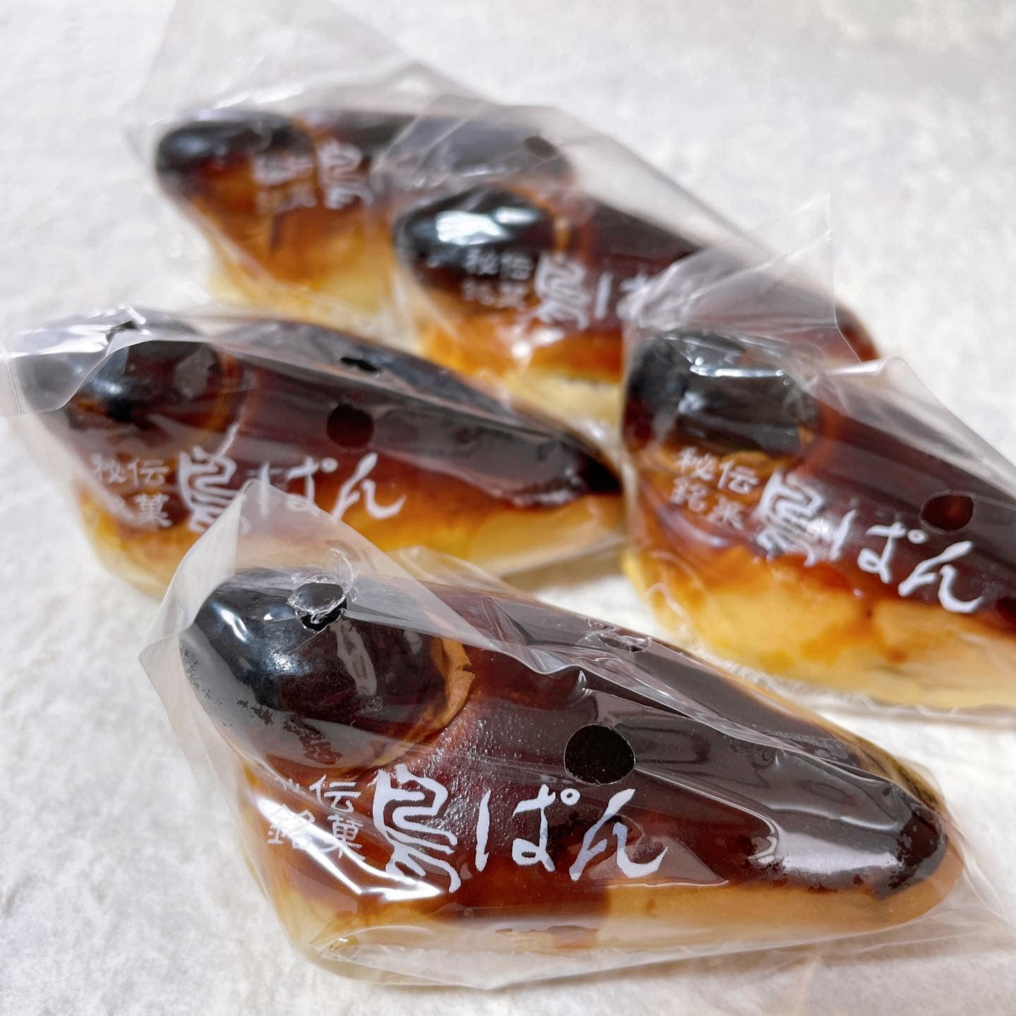 丸平精良軒総本店 パン 鳥ぱん