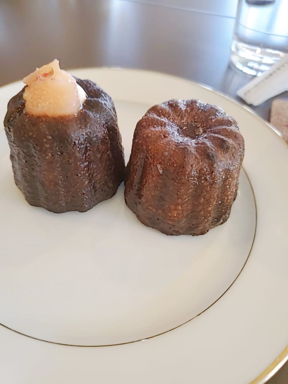 VIENS CAFE&nbsp;カヌレ&nbsp;カヌレリテのカヌレ