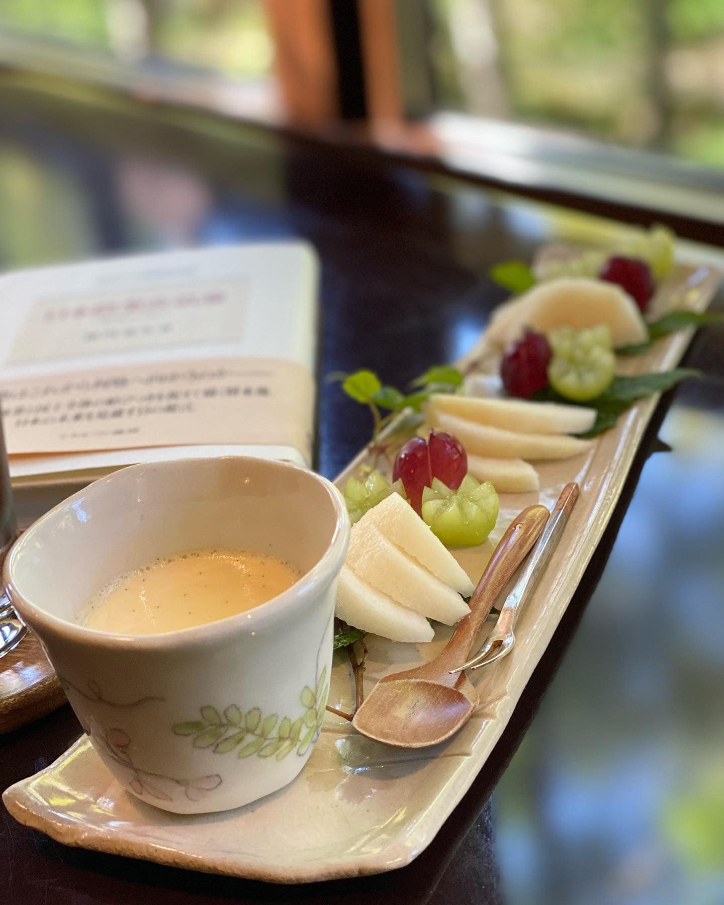 仙仁温泉 岩の湯(イワノユ) プリン 仙人プリンとフルーツ