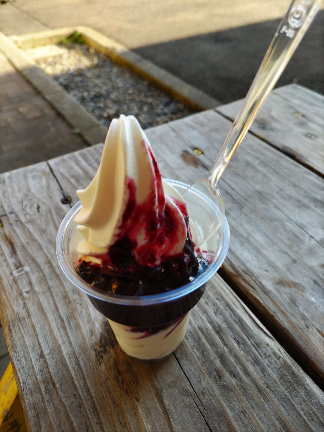 道の駅 しなの ソフトクリーム ブルーベリーソフト