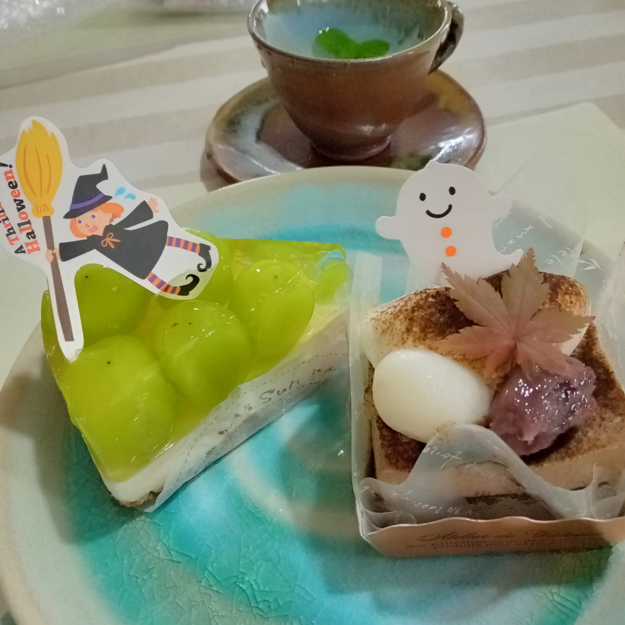 ケーキ屋SUN(サン) ケーキ・タルト 季節のレアチーズタルト&ほうじ茶ティラミス