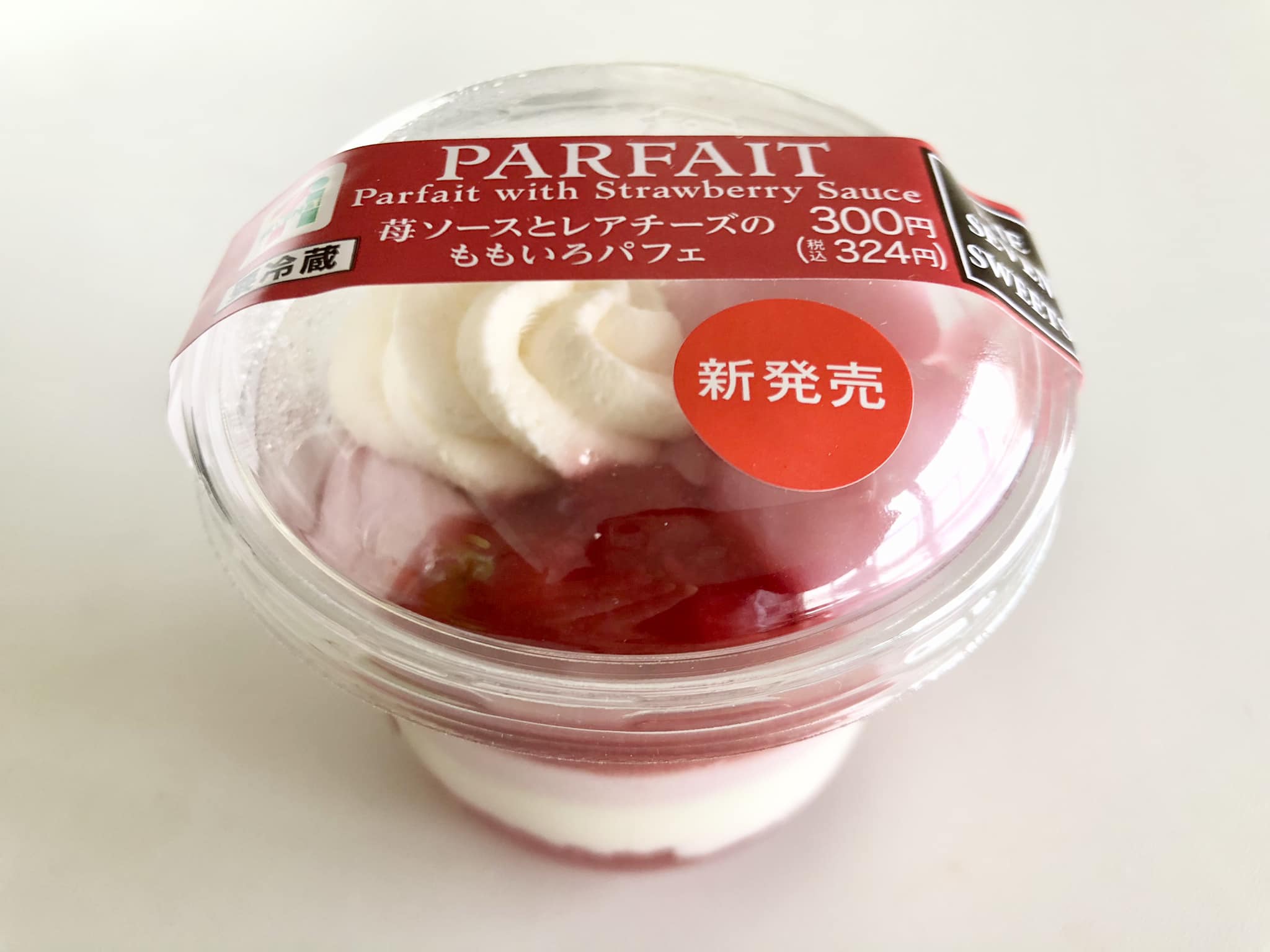 セブンイレブン パフェ・サンデー 苺ソースとレアチーズのももいろパフェ