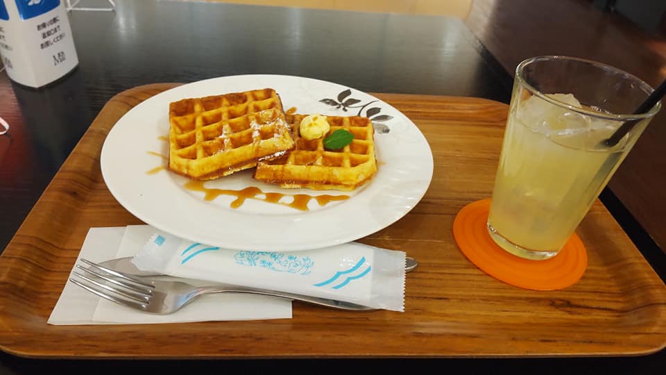 MOA cafe&nbsp;ワッフル&nbsp;ワッフルプレーン