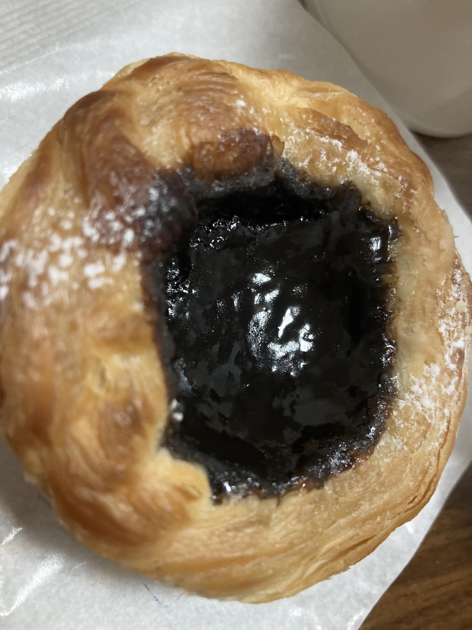 ポルトガル工房アレンテジャーナ ケーキ・タルト バレンタイン限定のチョコクリームエッグタルト