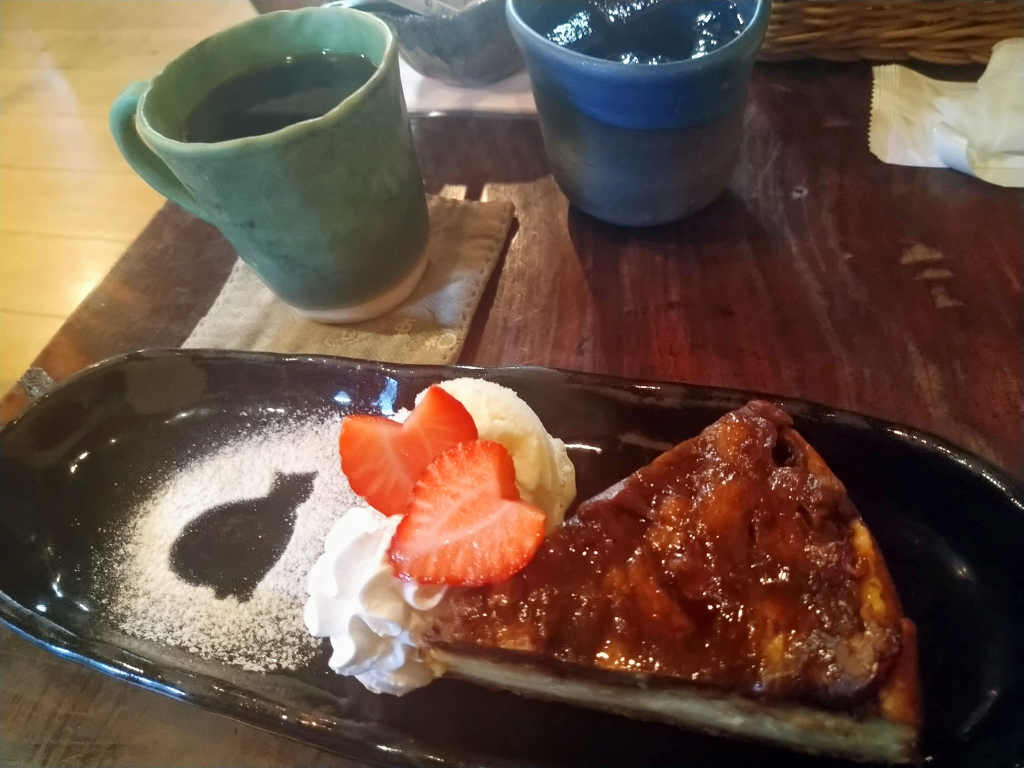 Cafe風和(フウワ) ケーキ・タルト キャラメルバナナのクラフティタルト
