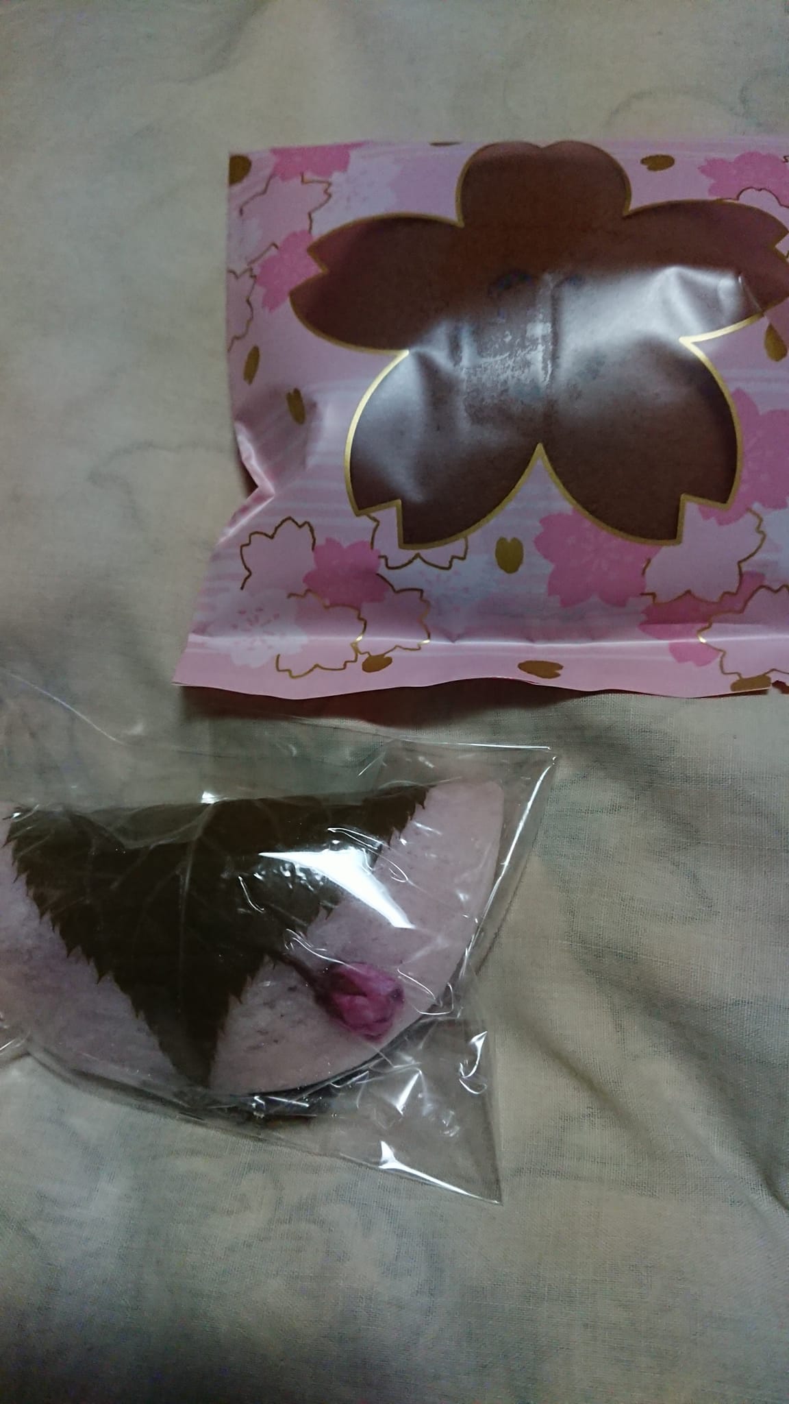 峯村清月堂(ミネムラセイゲツドウ) どら焼き,桜もち さくらあんバターと桜餅
