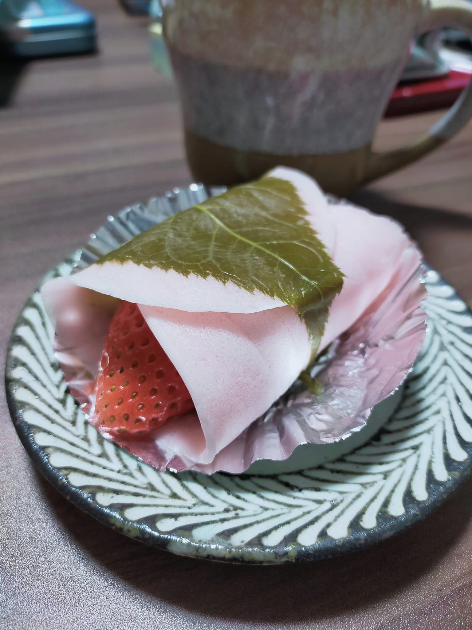 栄心堂(エイシンドウ) 桜もち いちご生クリーム桜餅