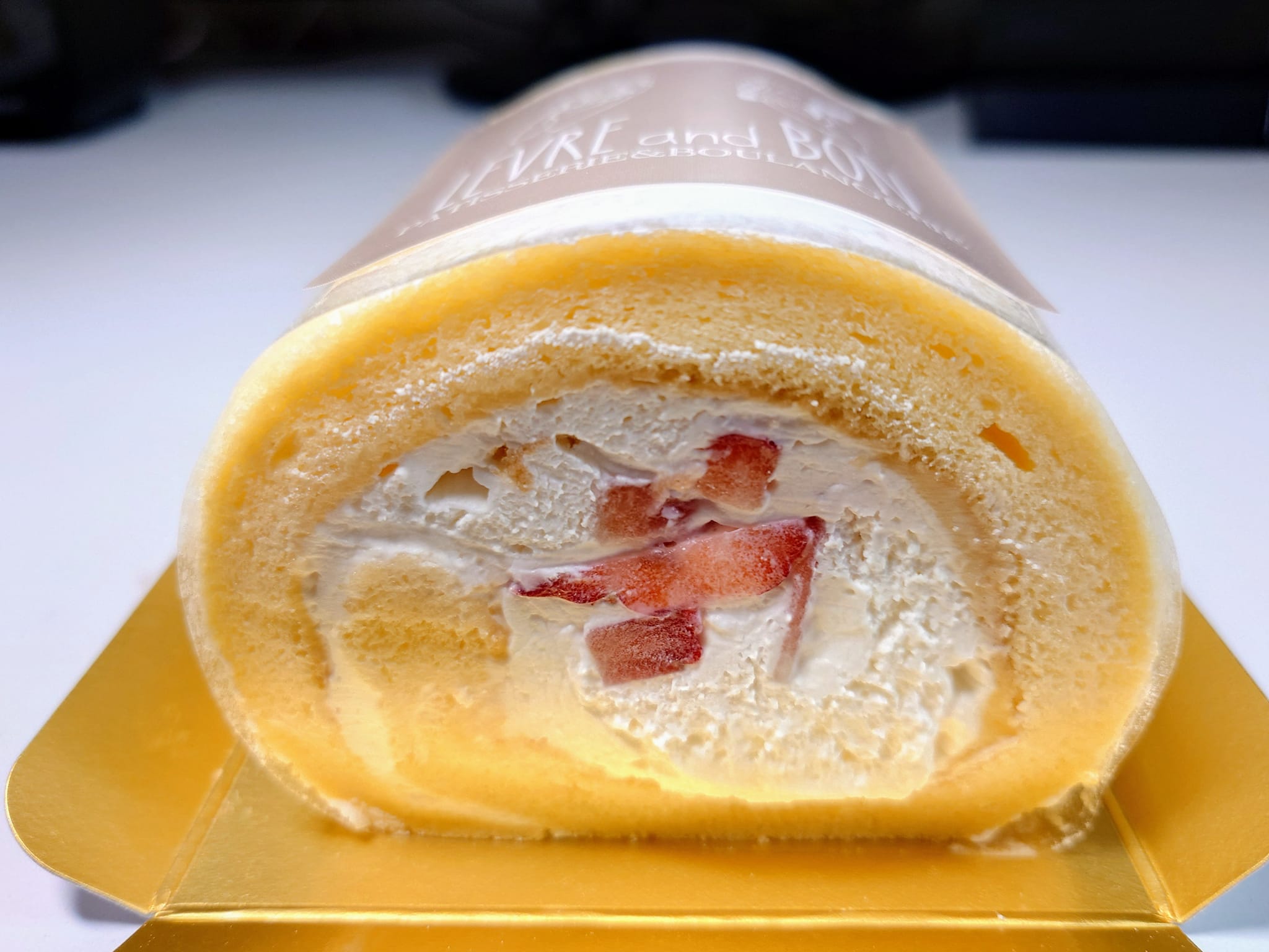LEVRE and BON(レーブルアンドボン) ロールケーキ いちごロール