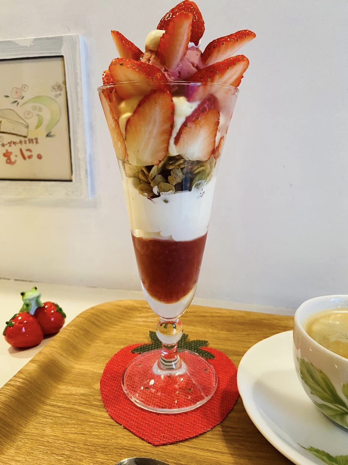 いちごのお店Antares パフェ・サンデー いちごのパフェ