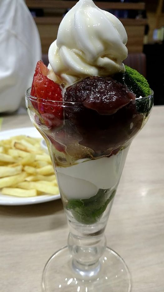 ガスト パフェ・サンデー いちごと抹茶の和パフェ