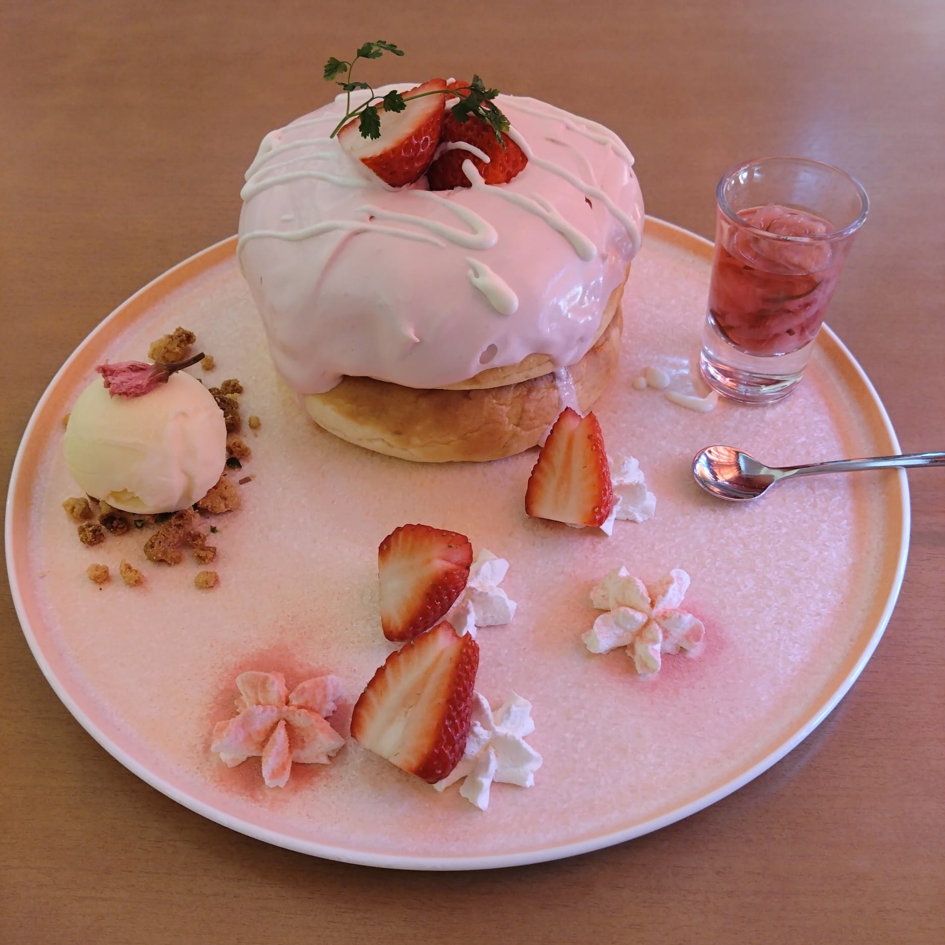 トワサンク 長野（trois cinq）&nbsp;パンケーキ&nbsp;桜香る春のパンケーキ
