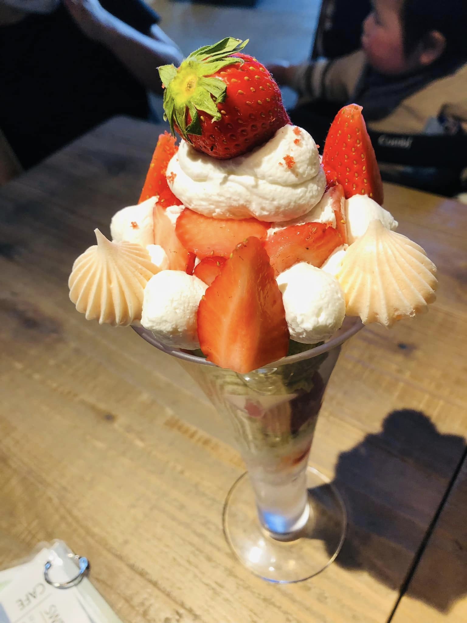 cafe & marche ichinii... パフェ・サンデー 卯月パフェ