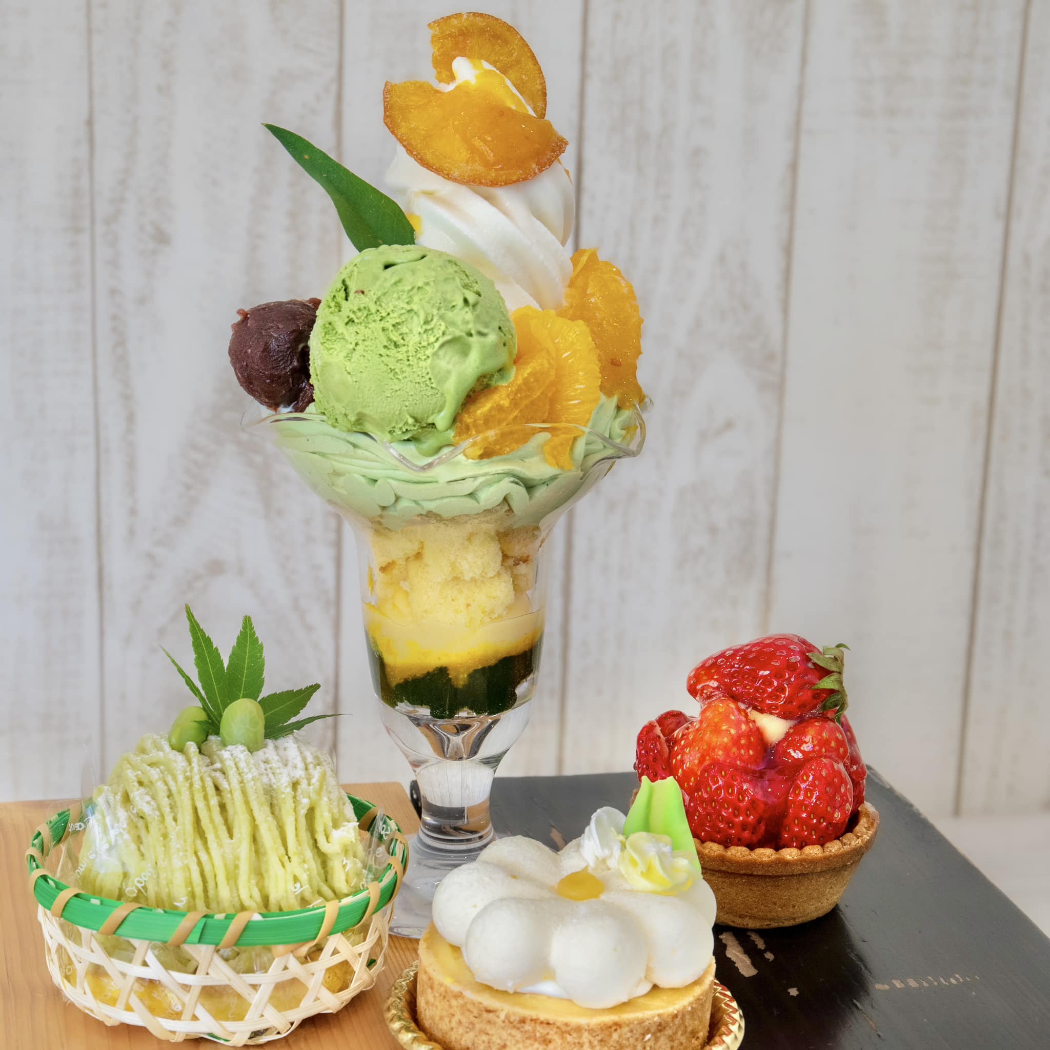 手作りケーキの店 Tarte(タルト) パフェ・サンデー 抹茶とオレンジのパフェ