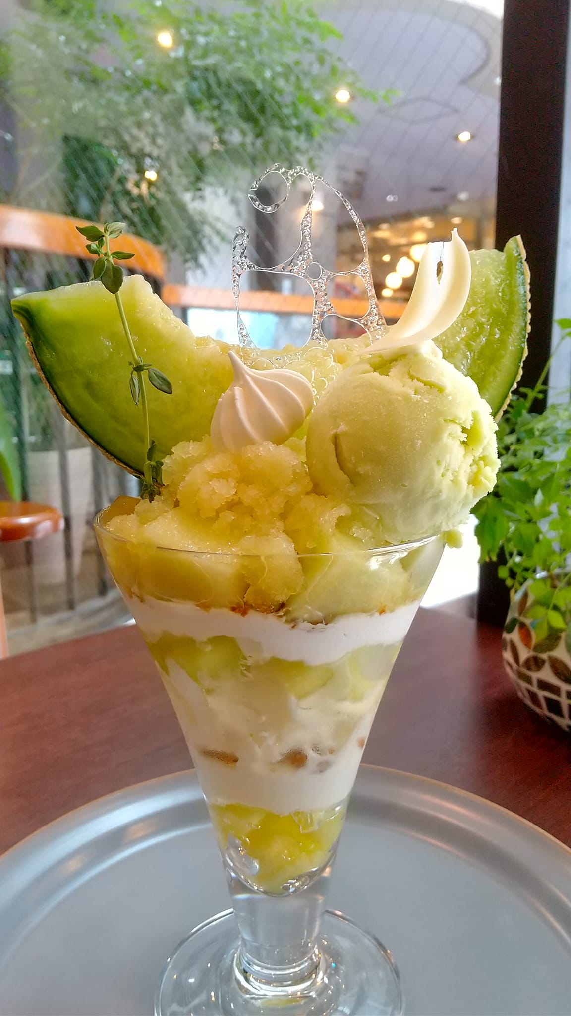cafe VALEUR(カフェ ヴァルール) パフェ・サンデー 足守メロンパフェ