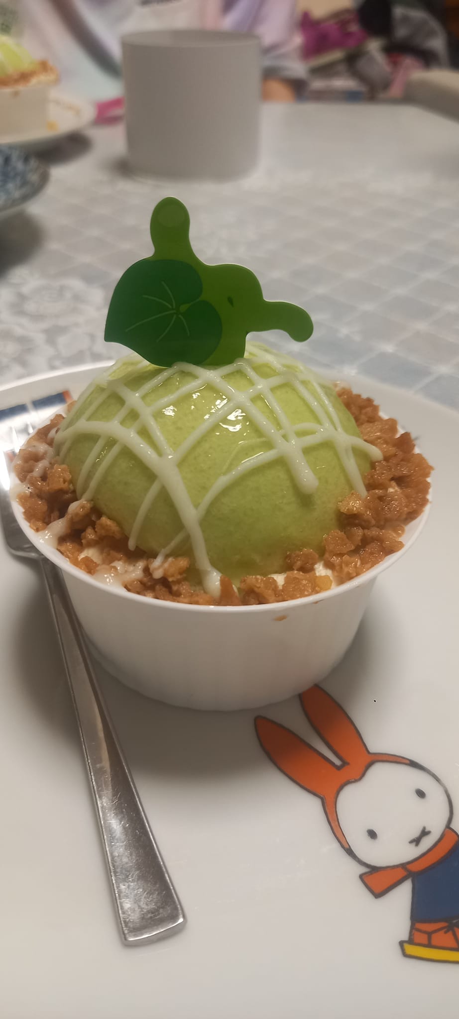 シャトレーゼ ケーキ・タルト まんまるメロンケーキ