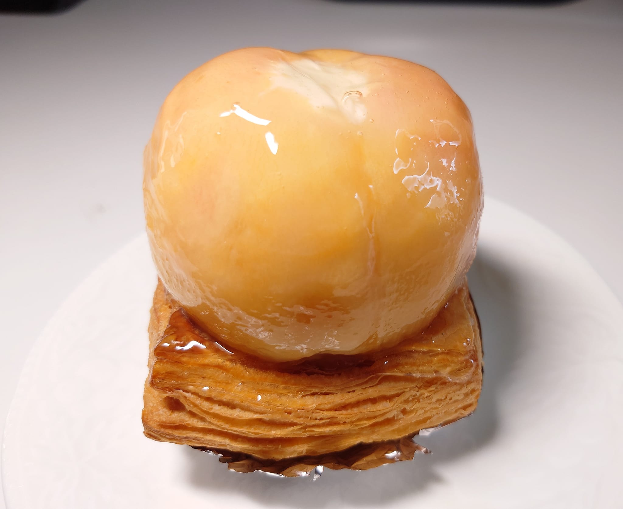 手作りケーキの店 Tarte(タルト) ケーキ・タルト 丸ごとピーチ&桃のタルト