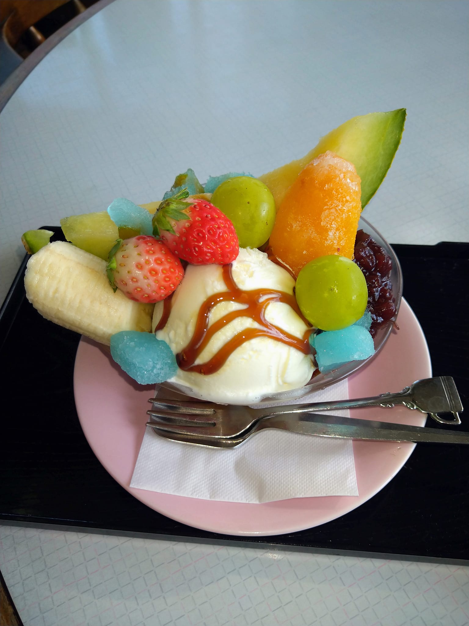 遊菓里(ユウカリ) あんみつ クリームあんみつ