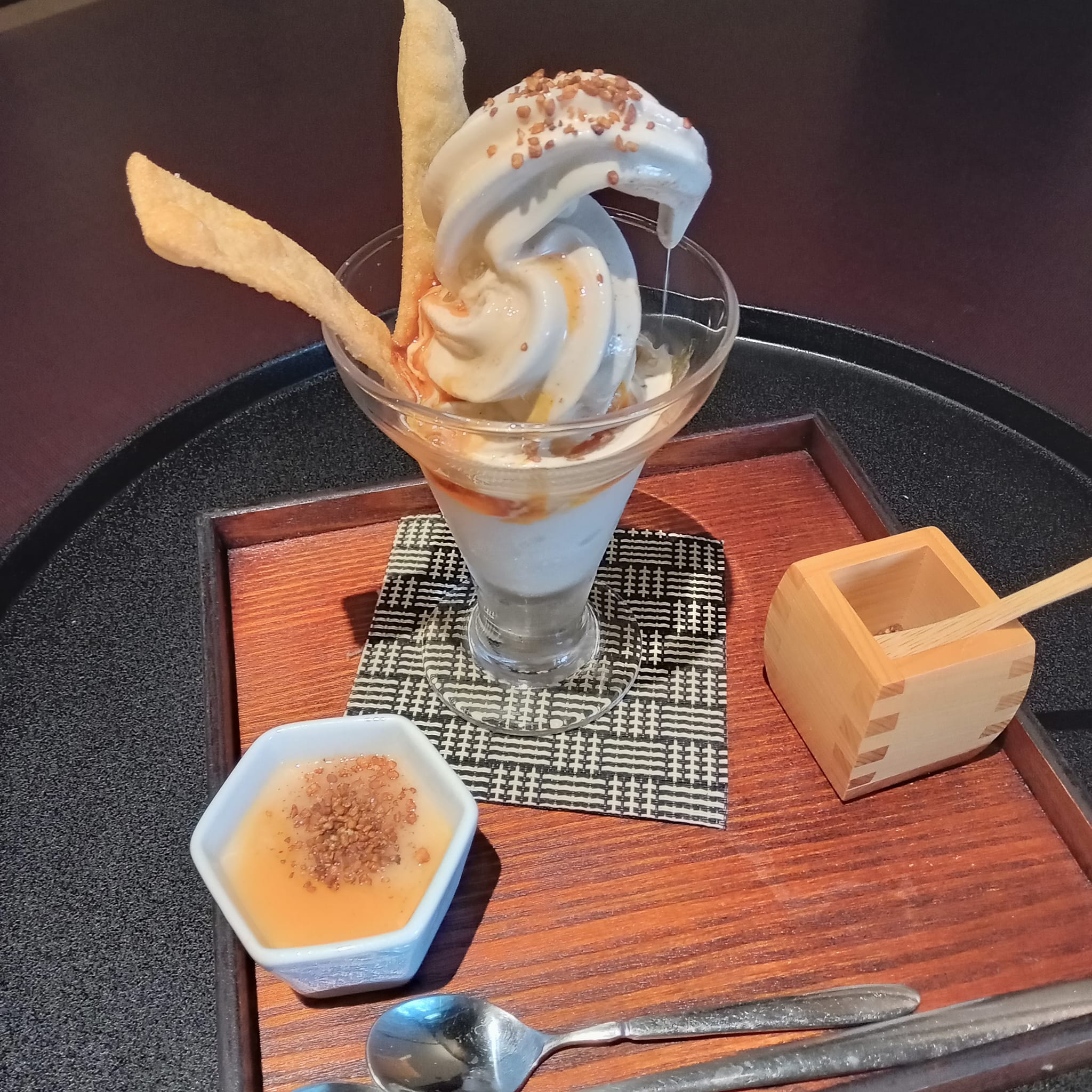 萱(カヤ)(萱の庵) プリン,ソフトクリーム プレミアム蕎麦ソフト&蕎麦プリン