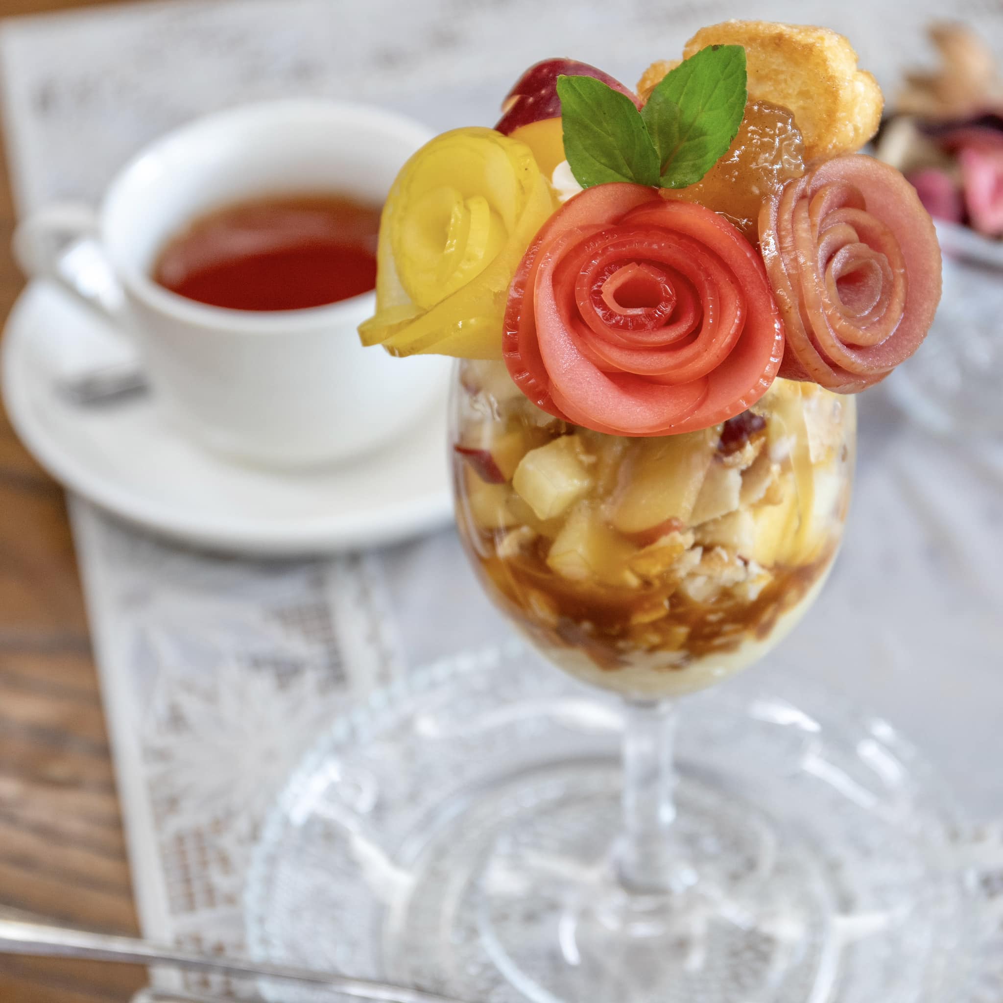 cafe SHIRO… パフェ・サンデー りんごパフェ