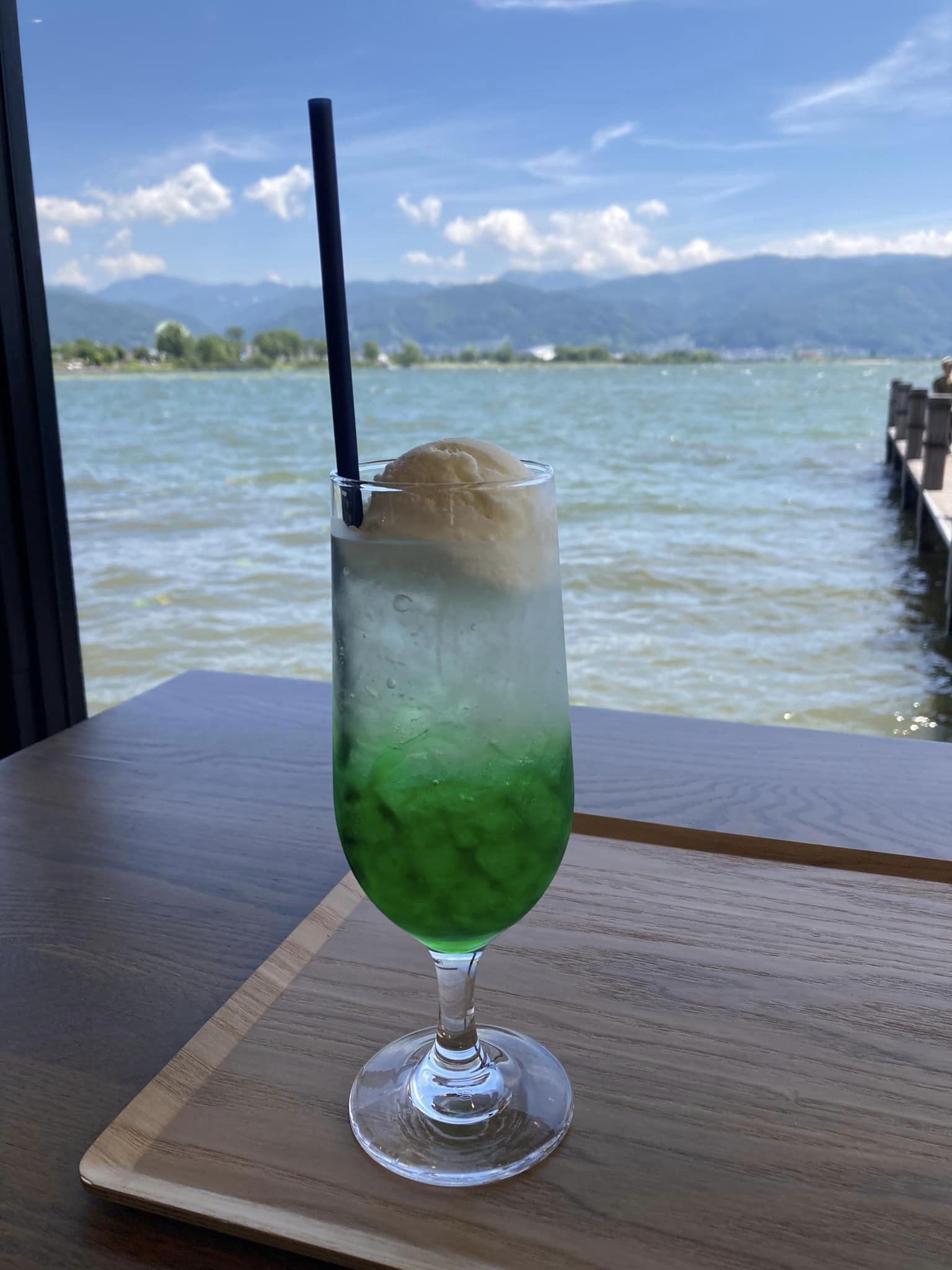 LAKEHOOD OKAYA ドリンク クリームソーダ