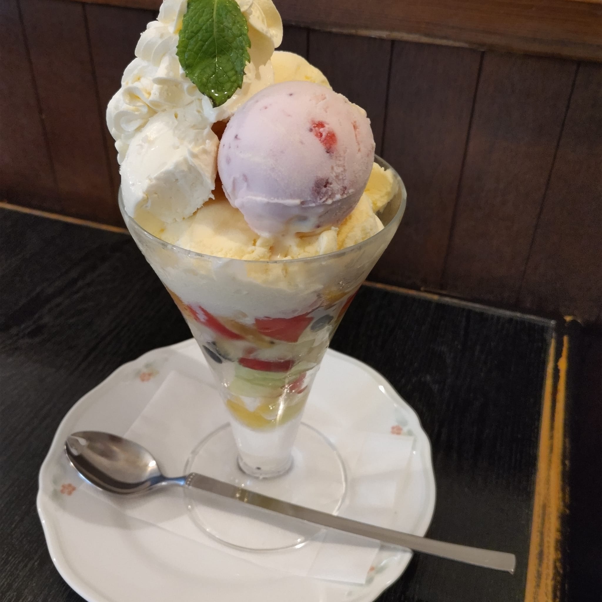 ステイ パフェ・サンデー フールーツフェアリー