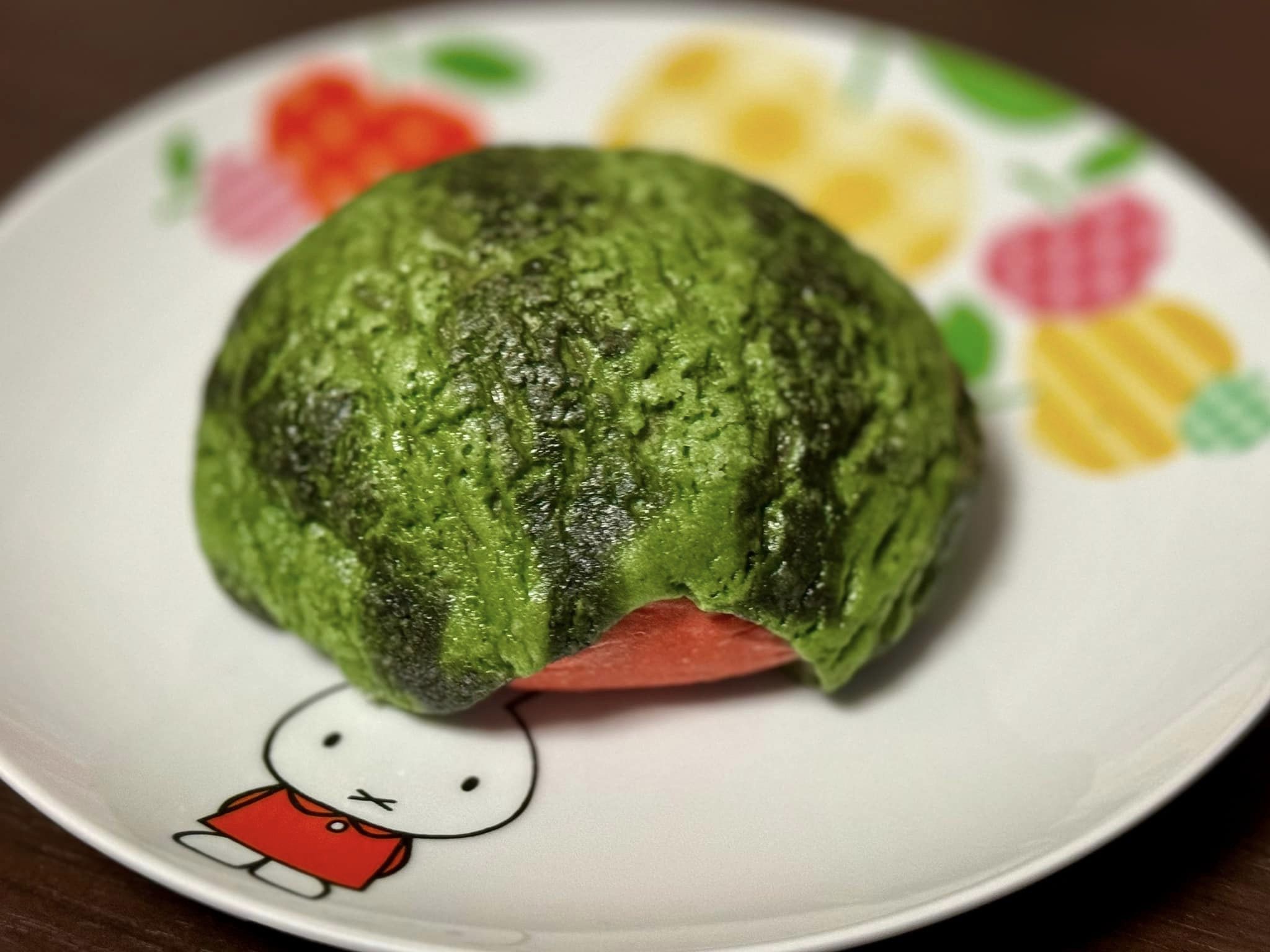 ツルヤ(スーパーマーケット TSURUYA) パン すいかパン